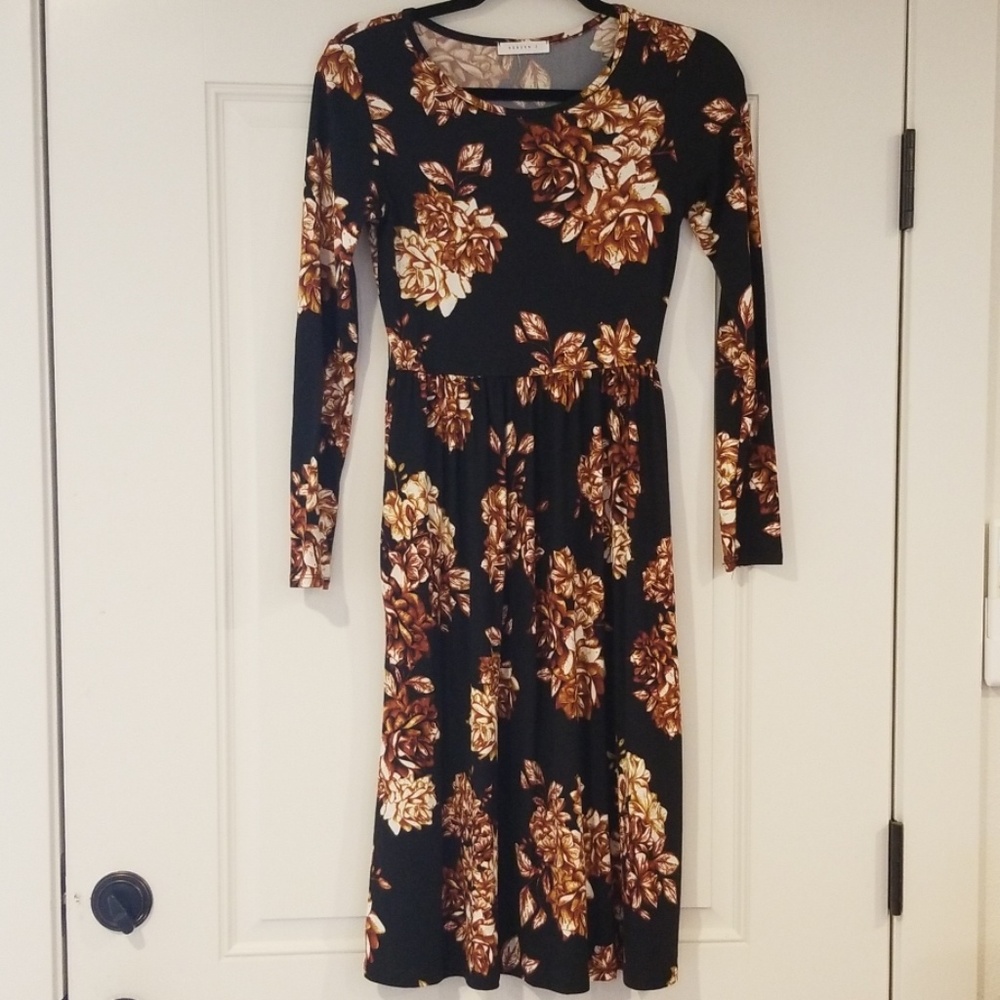 Long sleeve printed dress